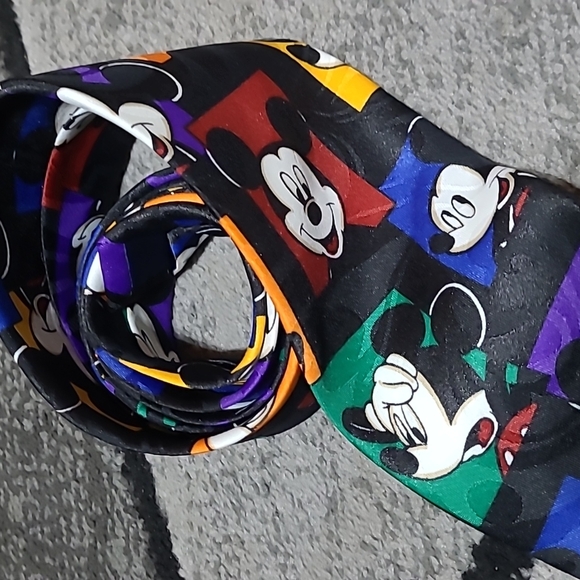 VINTAGE Disney Mickey Mouse Dress Tie - Picture 6 of 7